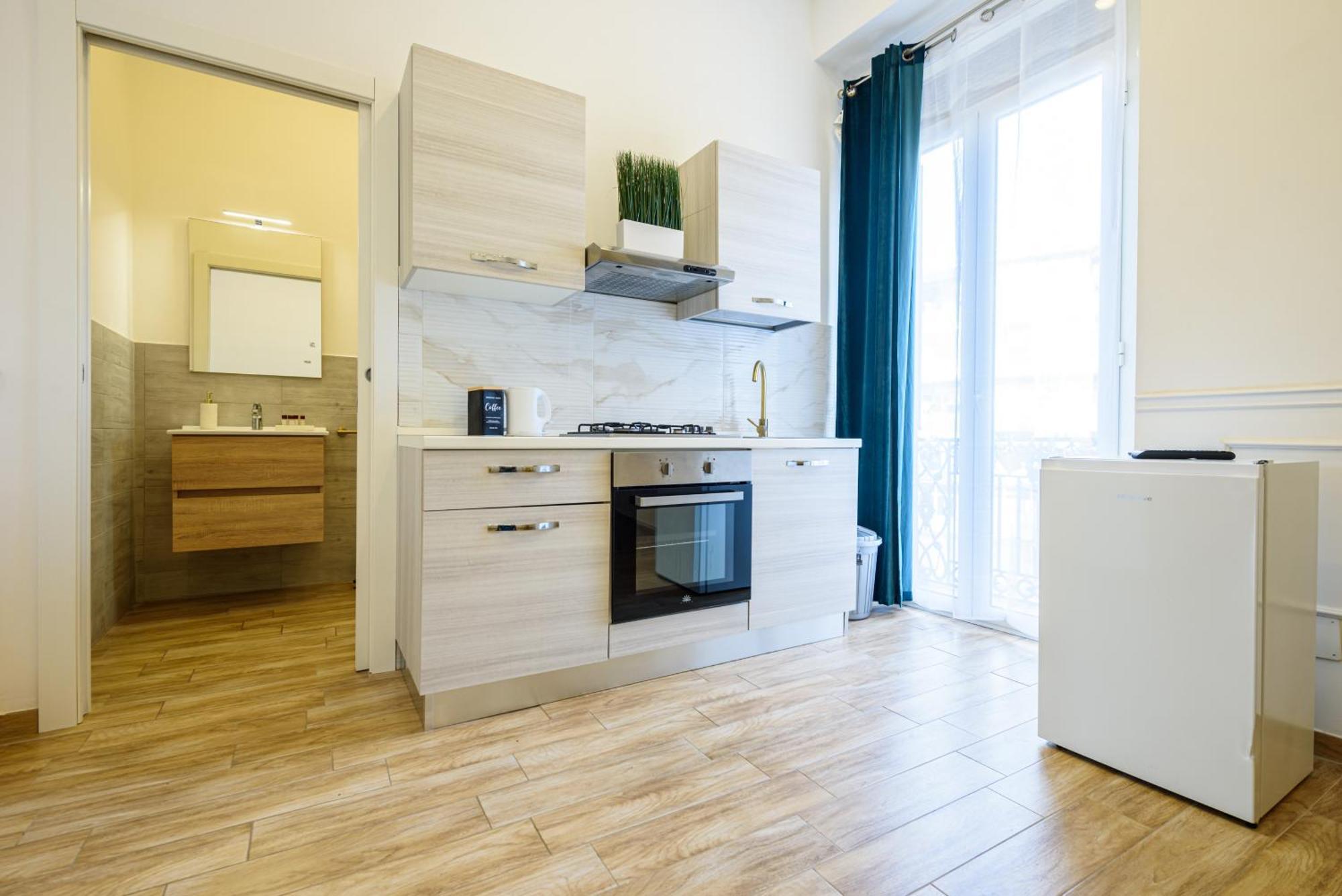Luxury Apartment In Central City Neapel Exterior foto