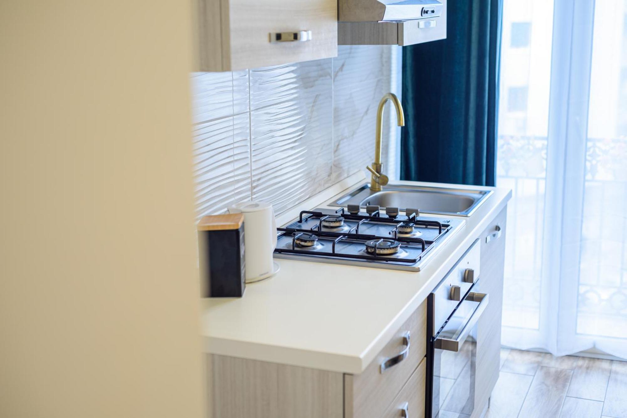 Luxury Apartment In Central City Neapel Exterior foto