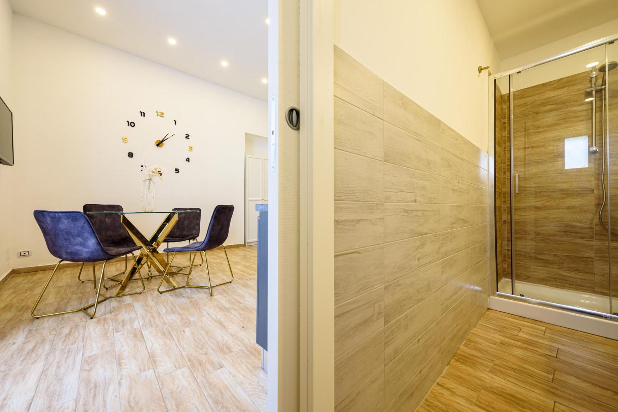 Luxury Apartment In Central City Neapel Exterior foto