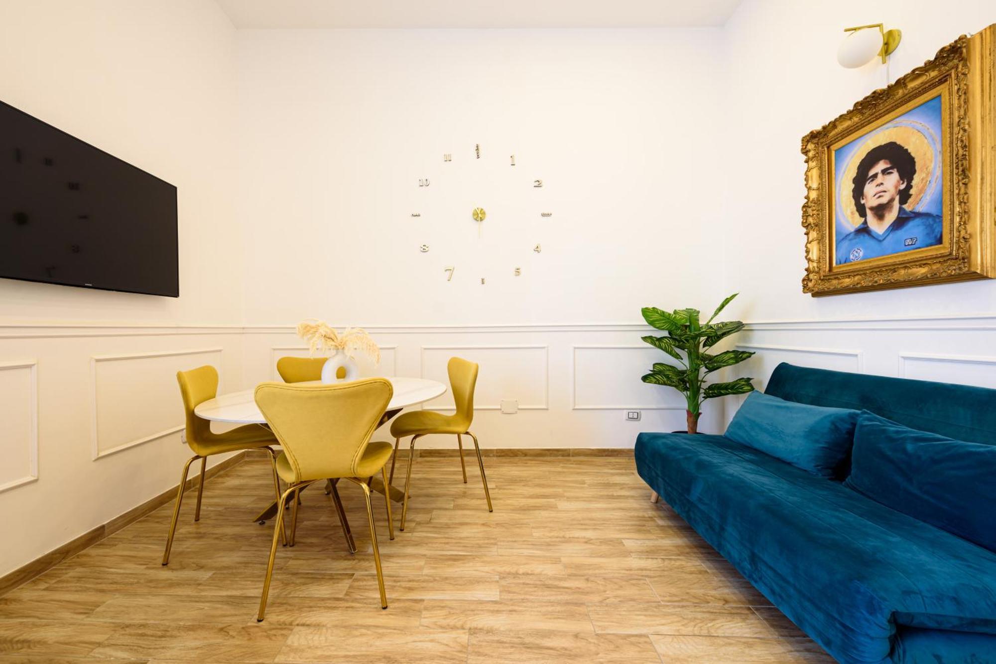 Luxury Apartment In Central City Neapel Exterior foto